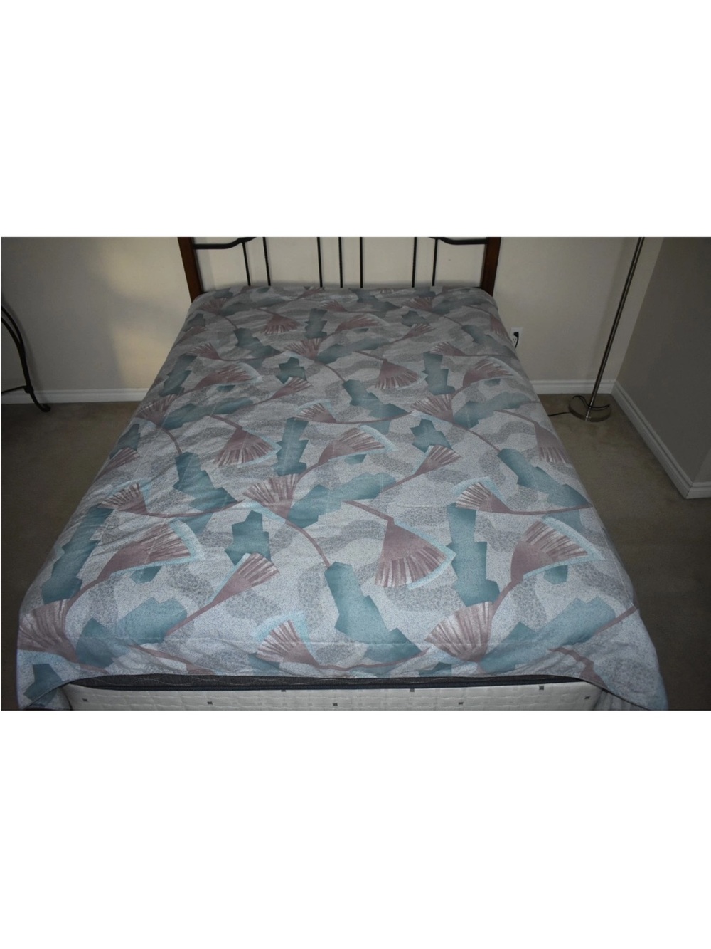 Vintage 80s/90s Full Queen Comforter Blanket 2 SIDE VIEW Floral Fan Geometric